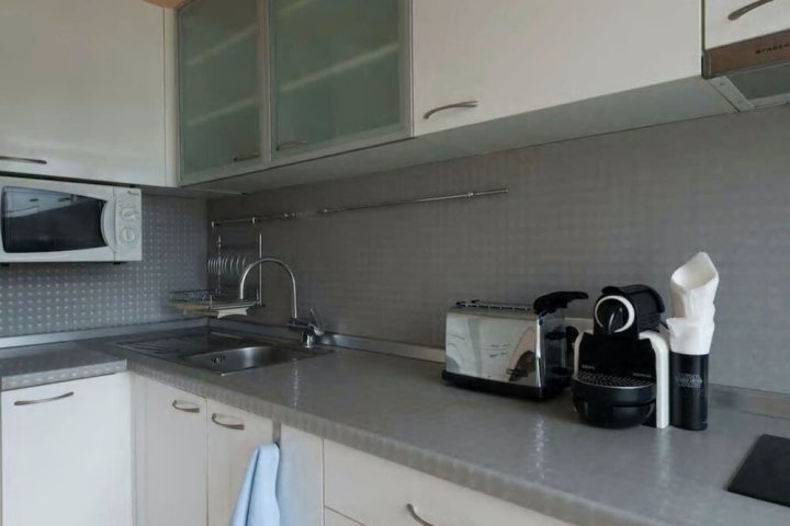 FM 华丽 1 居公寓酒店 - 附阳台 - 超棒浴缸(FM Deluxe 1-Bdr Apartment with Balcony - Awesome Tub)