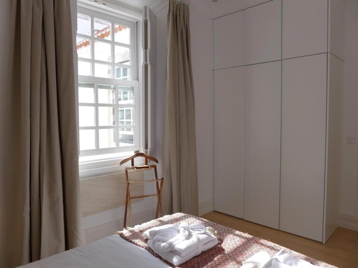 Chiado Apartments by Courtesy Morning