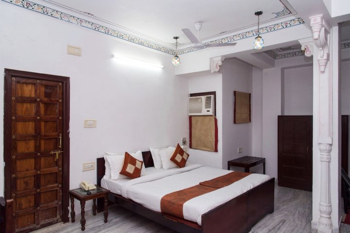 OYO 10319 皮乔拉哈维里酒店(10319 Hotel Pichola Haveli)