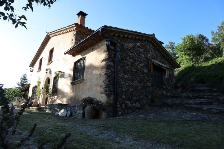 坎普伊格观光住宿酒店(Allotjament Turístic Can Puig)