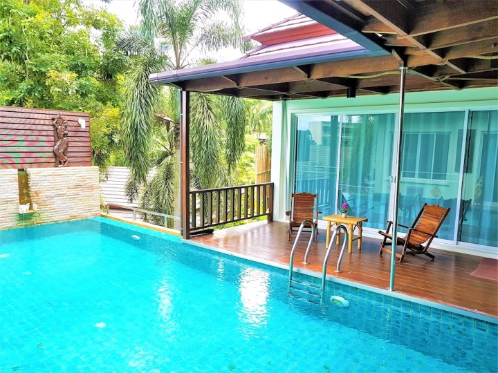 PHR 卡隆海滩游泳池别墅酒店(Pool Villa Karon Beach by Phr)