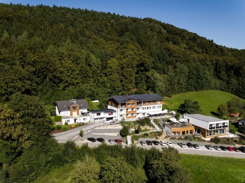 巴伐利亚瓦尔德图拉养生酒店(Thula Wellnesshotel Bayerischer Wald)