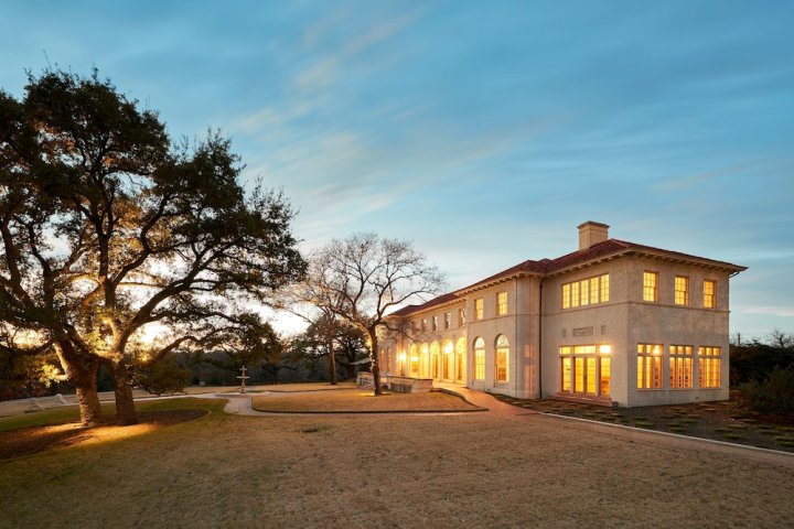 Commodore Perry Estate