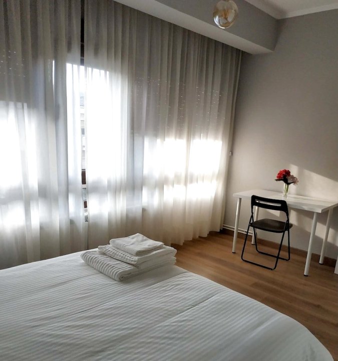 瑟伊 3 居出租公寓 - 附阳台及无线上网 - 近海滩(Apartment with 3 Bedrooms in Cee, with Balcony and Wifi Near the Beach)