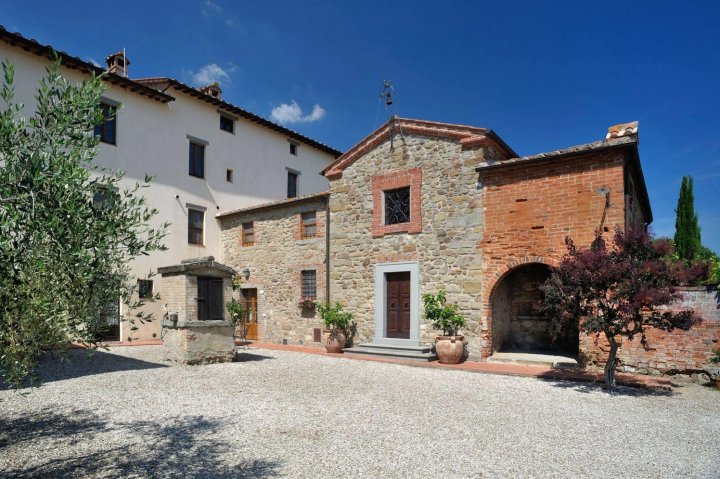 拉法托里亚德尔里奥迪索普拉酒店(La Fattoria del Rio di Sopra - Agriturismo Baldeschi)