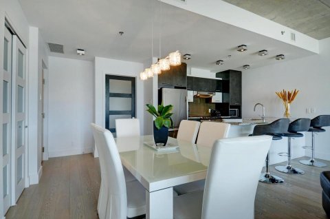 Les Immeubles Charlevoix - le 760516
