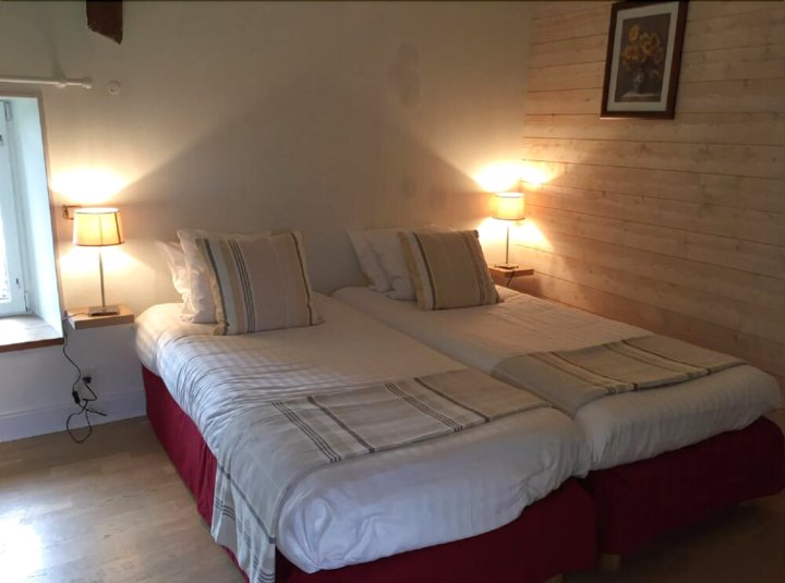 格伦比尔小屋酒店(Les Gites du Colombier)