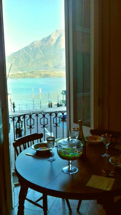 科莫湖格拉韦多纳优雅中央酒店(Very Elegant Central Gravedona Lake Como)
