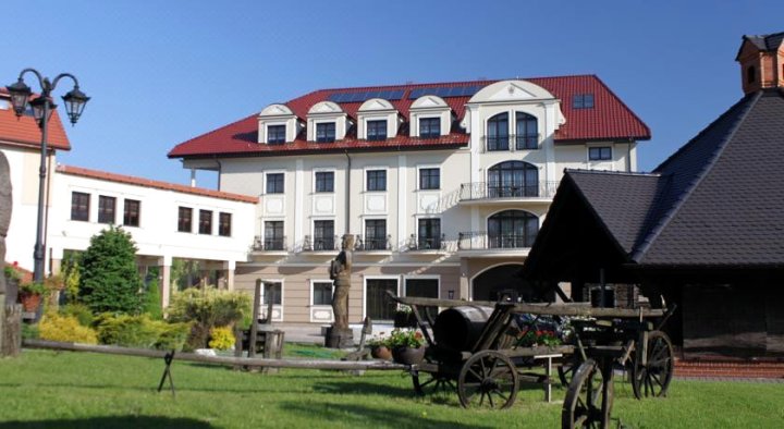 盖里杰高级康体SPA酒店(Hotel Galicja Superior Wellness & Spa)