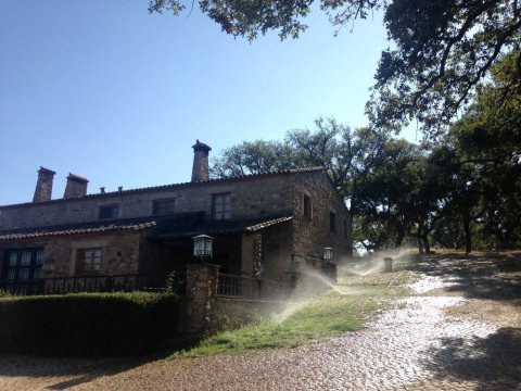 Apartamentos Rurales La Macera ****