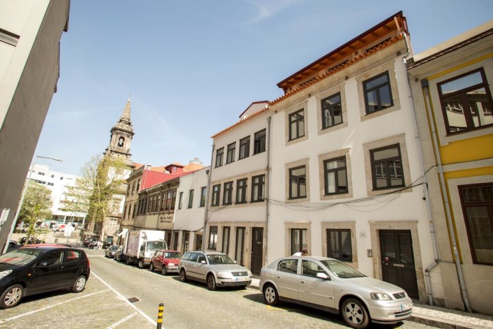 波尔图市东道主波尔图生活公寓(LivingPorto Apartments by Porto City Hosts)
