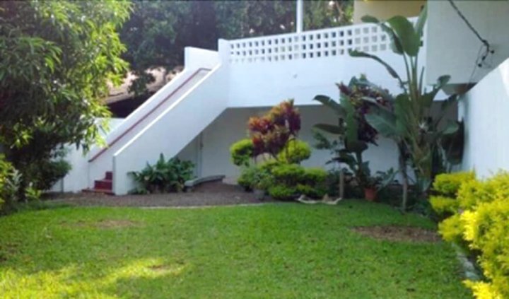 伊哈蔚蓝之家酒店(Ilha Azul House)