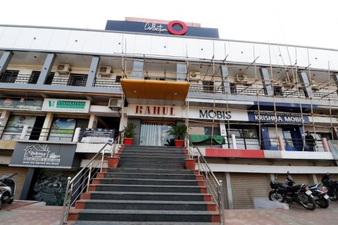 典藏O 45418杜塔瓦迪拉胡尔宫酒店(Collection O 45418 Hotel Rahul Palace Duttawadi)