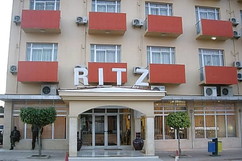 罗马丽思万博酒店(Hotel Roma Ritz Huambo)