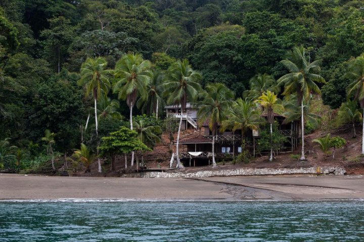 玛尔巴索兰诺旅馆(Posada del Mar Bahía Solano)
