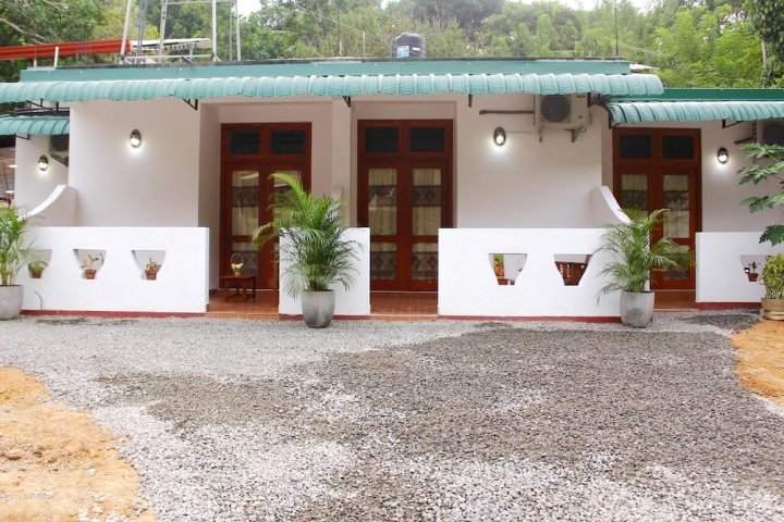 伊斯帕尼奥拉旅馆(Hispaniola Inn)