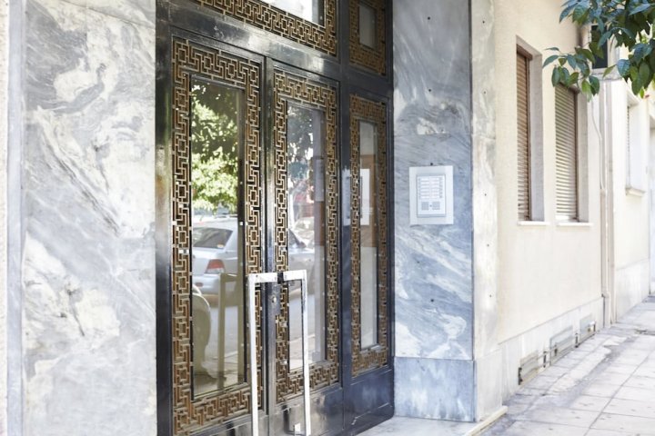 奢华别致雅典博物馆公寓酒店(Luxury n Chic Athens Museum Apt)