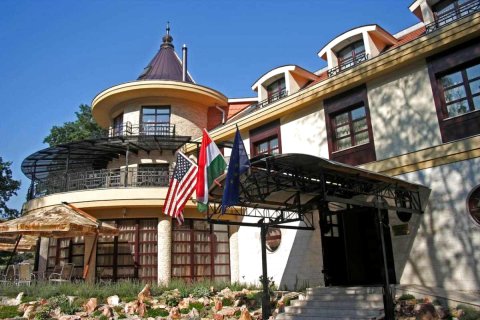 小鹰酒店(Hotel Kitty)