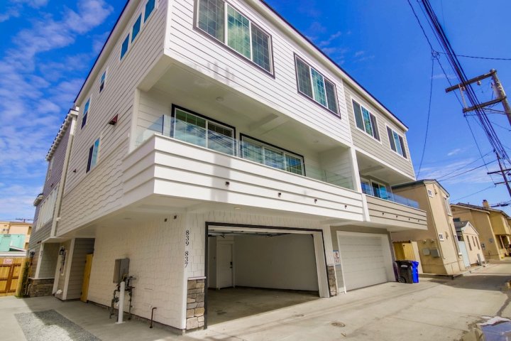 太平洋珍珠酒店 2 室 2 卫公寓(Pacific Pearl 2 Bedroom Apts)