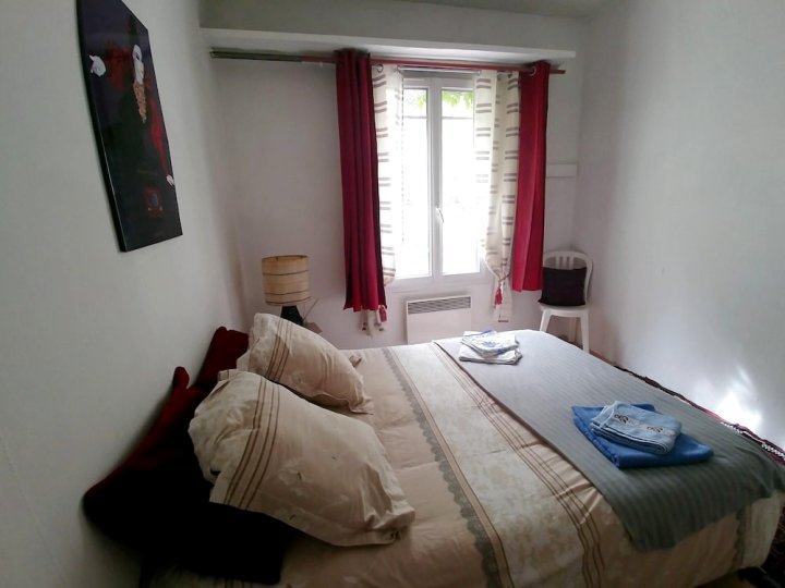 蒙特勒伊 1 居之家酒店 - 附专属花园及无线上网(House with One Bedroom in Montreuil, with Enclosed Garden and Wifi)
