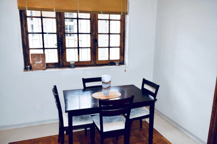 克洛夫街附近 1 居公寓酒店(1 Bedroom Apartment Near Kloof Street)