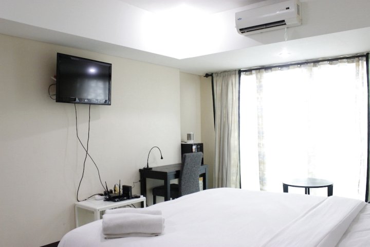 塔曼萨里战略开放式客房拉格兰德公寓酒店(Strategic Studio Room Tamansari la Grande Apartment)