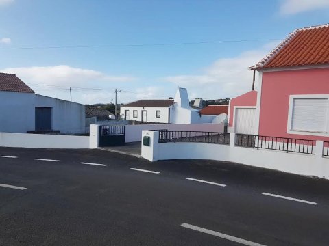 亚柯雷斯 2 居之家美丽海景酒店 - 附阳台及无线上网(House with 2 Bedrooms in Açores, with Wonderful Sea View, Balcony and Wifi)