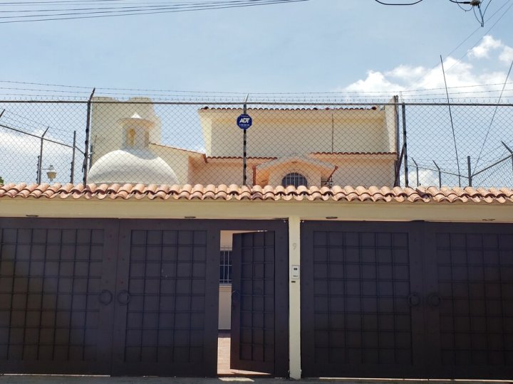 瑟梅莱库埃纳瓦卡民宿(Casa Semele Cuernavaca)