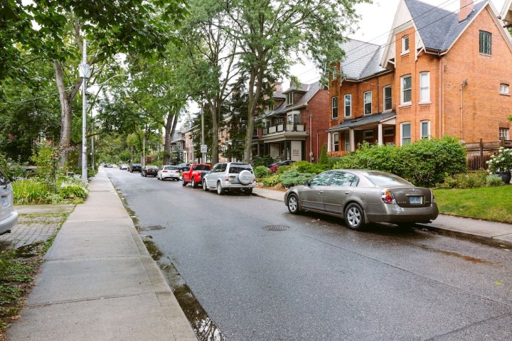 安涅克斯惊人维多利亚之家酒店(Stunning Victorian House in The Annex)