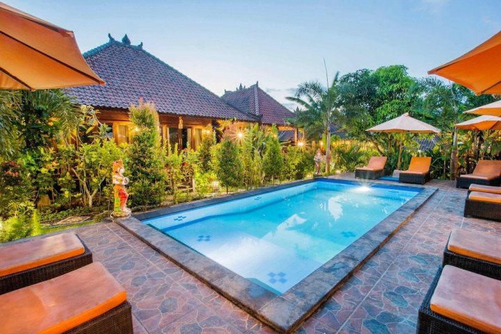 巴厘岛迪纳塔蓝梦岛别墅(Dinatah Lembongan Villas Bali)
