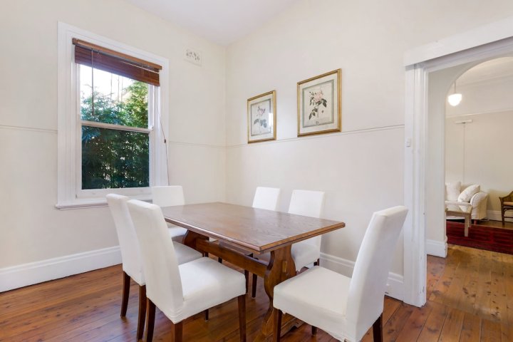 德鲁莫耶尼 3 居之家酒店 (62ALE)(Drummoyne 3 Bedroom Home (62Ale))