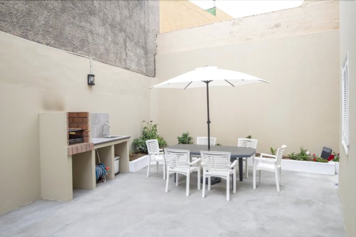 瓦勒齐塔度假屋酒店(Casa Cerca de la Playa Terraza Privada Con Barbacoa by Lightbooking)