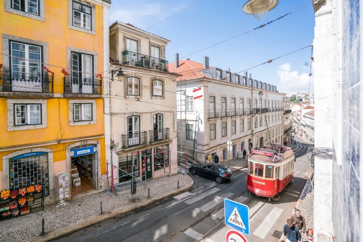 里斯本中心奇亚多现代出租公寓 - 2(Modern Apartment in Chiado (The Heart of Lisbon) - 2)