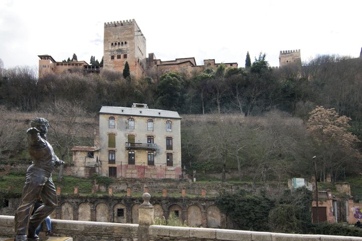 阿罕布拉顶层房 - 附免费停车场(Chezmoihomes Alhambra Penthouse)