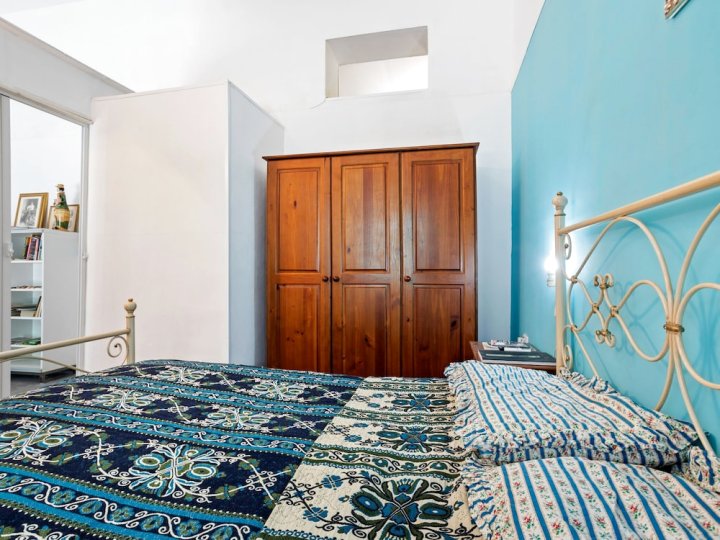 Traditional Holiday Home in Siracusa Near Sea Beach