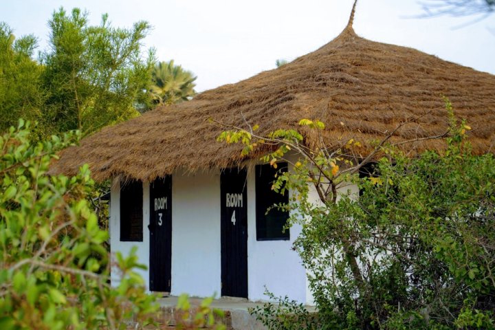 Tamba Kuruba Eco Lodge