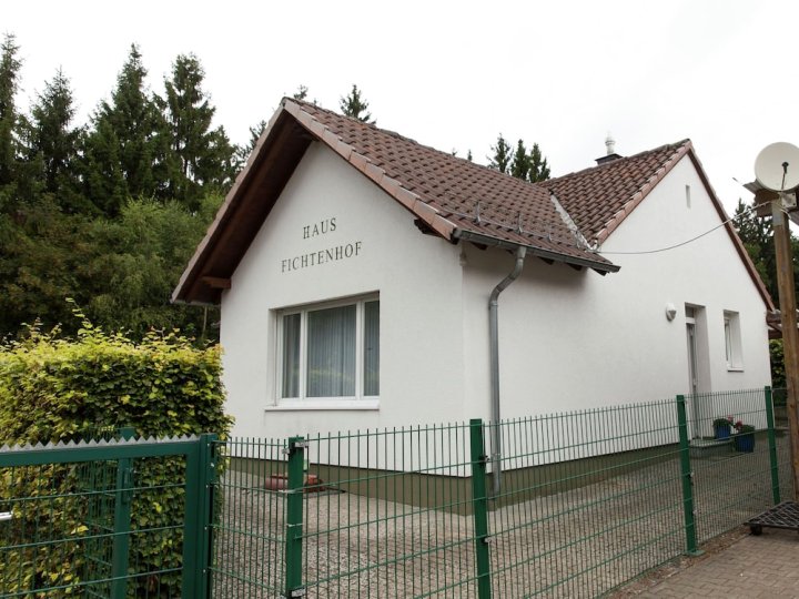 Absolute Detached Holiday House at the Edge of the Forest