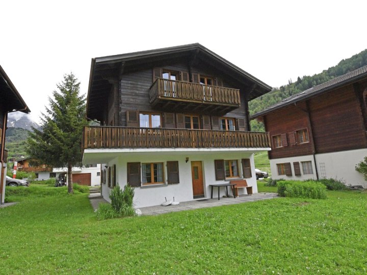 朝南的独立小屋Aaekirsannaa(Chalet Aaekirsannaa South-Facing Free-Standing Chalet)