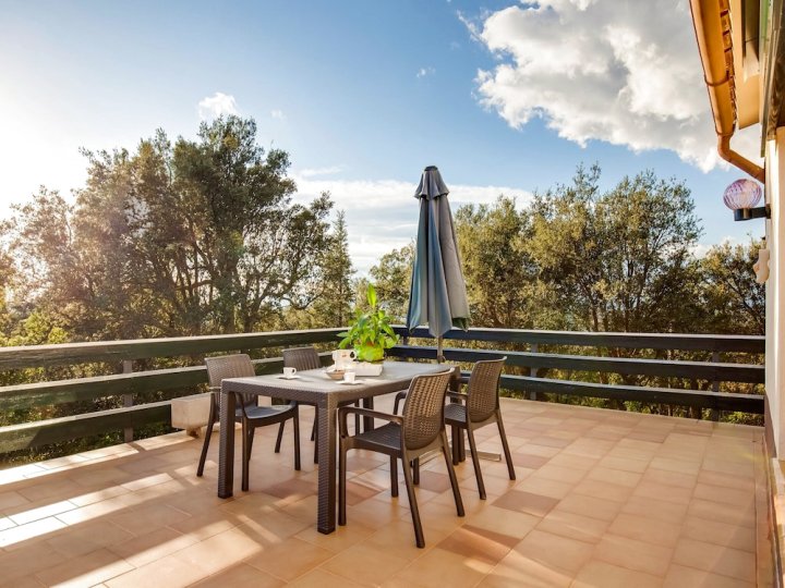 Modern Holiday Home in Romanyà de la Selva with Pool