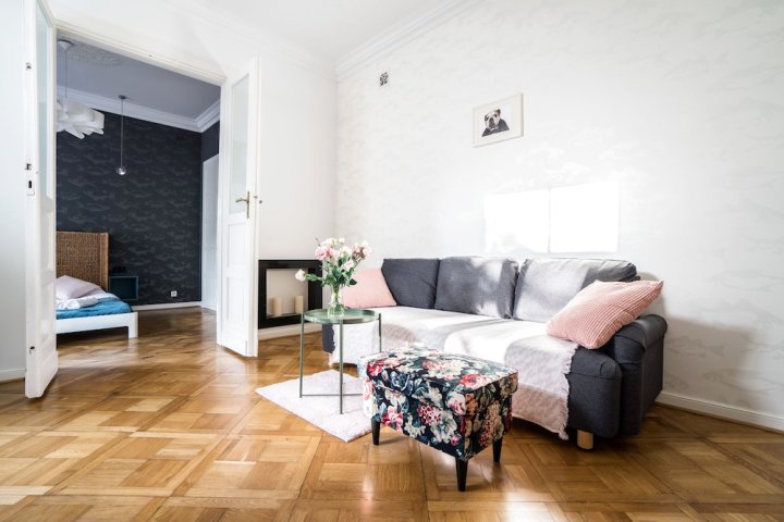 oompH Warsaw Central Elegant Apartment