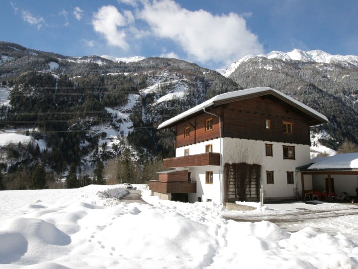 Cosy Apartment in East Tyrol Near Hoge Tauern National Park