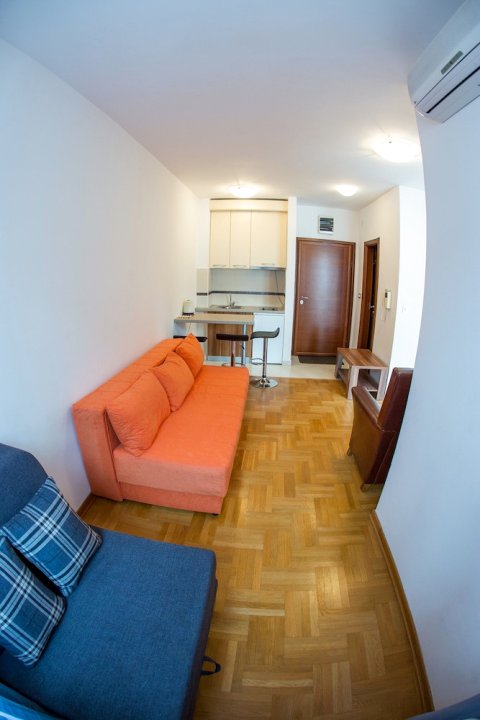 Apartment Bolero