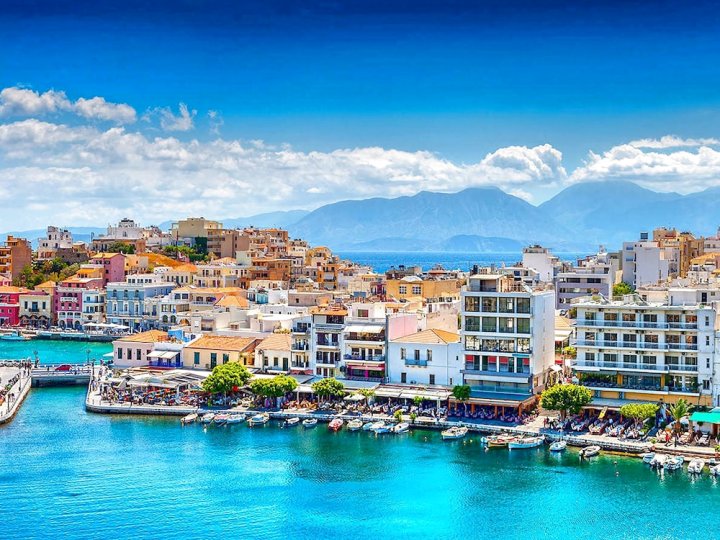 Beautiful Villa Near Sea in Agios Nikolas