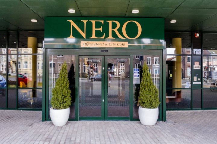 Nero Office Hotel & City Café