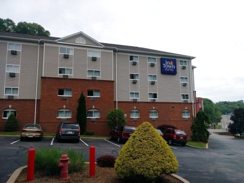 Intown Suites Extended Stay Pittsburg PA