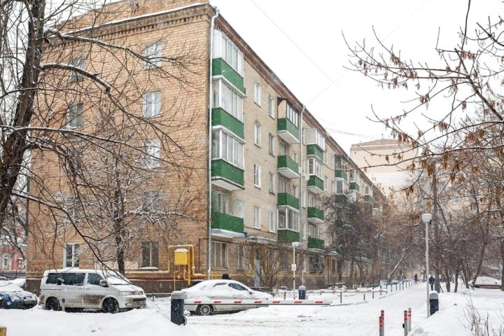 Lux-Apartments Malaya Pirogovskaya 23