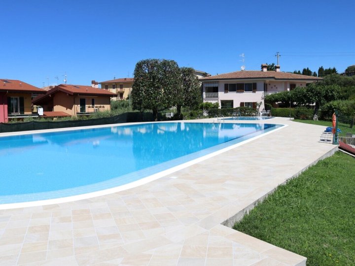 Beautiful Independent Villa in a Quiet Area