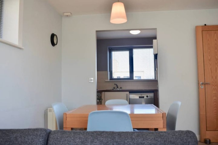 Top Floor Apartment with Stunning Views, Dublin 8