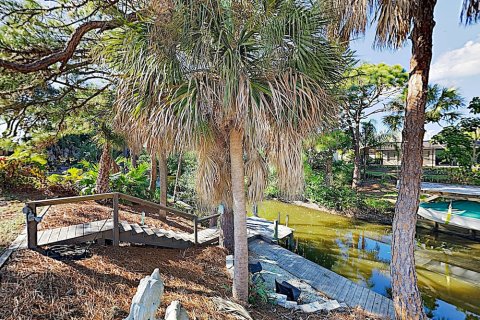 可爱溪边环境 3 居之家酒店 - 附码头/双人皮划艇/放船斜坡道(Lovely Creekside Setting - Dock, Tandem Kayak, Boat Ramp 3 Bedroom Home)