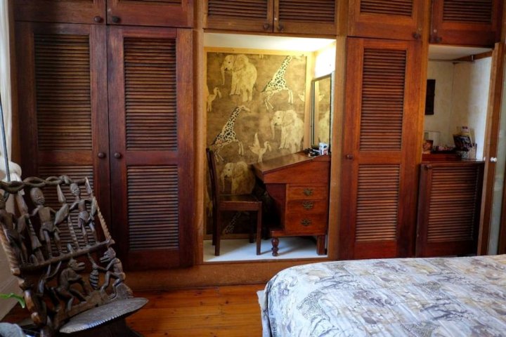 绿点詹波非洲客房旅馆(Jambo Guest House African Room in Green Point)